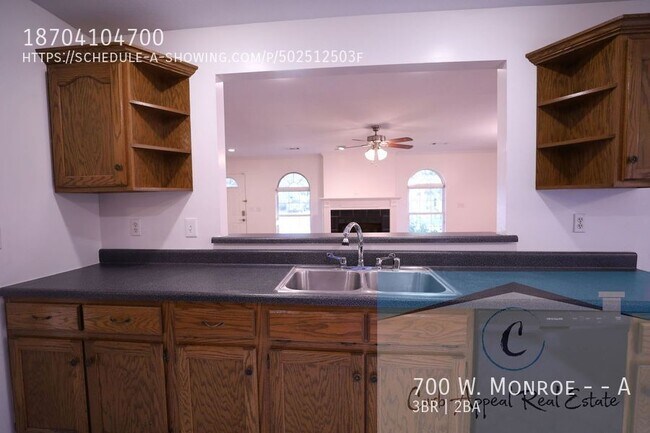 Building Photo - 700 W Monroe Ave