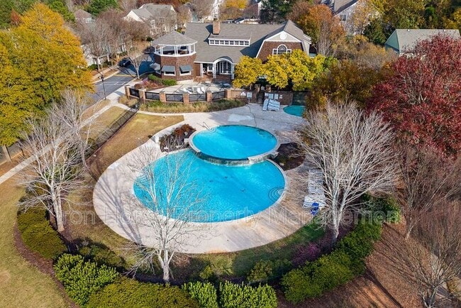 Building Photo - 1035 Barnett Shoals Rd