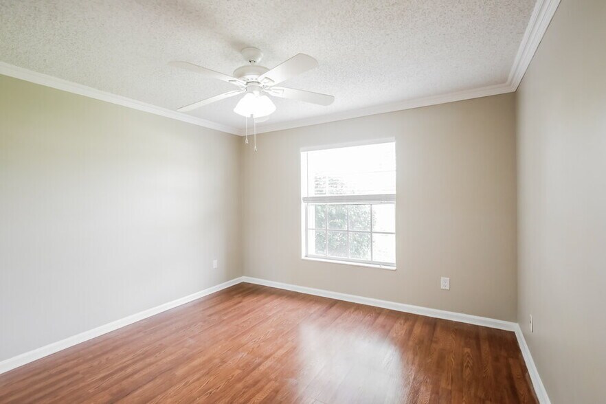 Building Photo - 105 Hemingway Ct