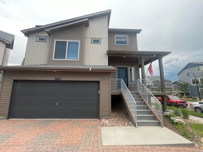 Primary Photo - New Interior Paint! Shorter Lease Terms Av...