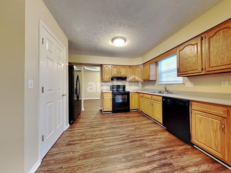 Building Photo - 773 Ginger Ridge Dr