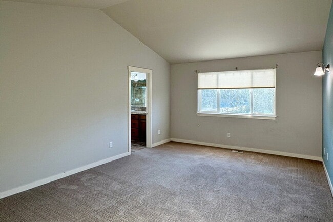 Building Photo - 21012 33rd Pl W