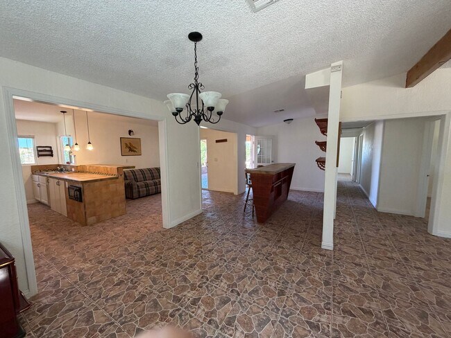 Building Photo - 3Bedroom/1.5 Bath Homeon 2.5 Acres...Rural Living At It's Best and For Only $2100 a Month