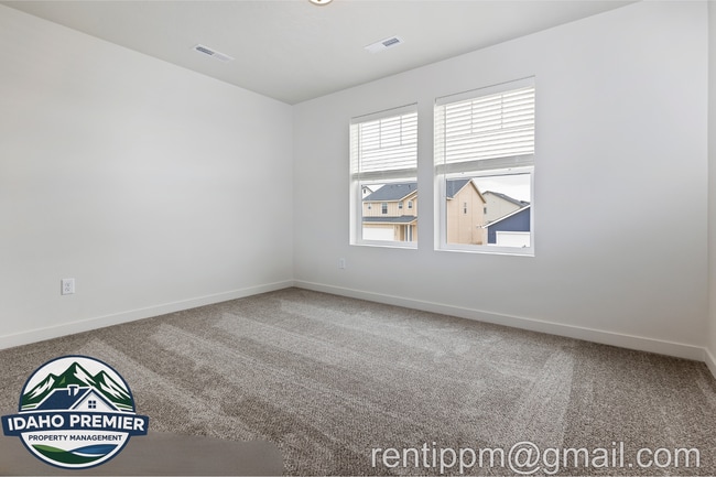 Building Photo - 7642 E Lightfoot St