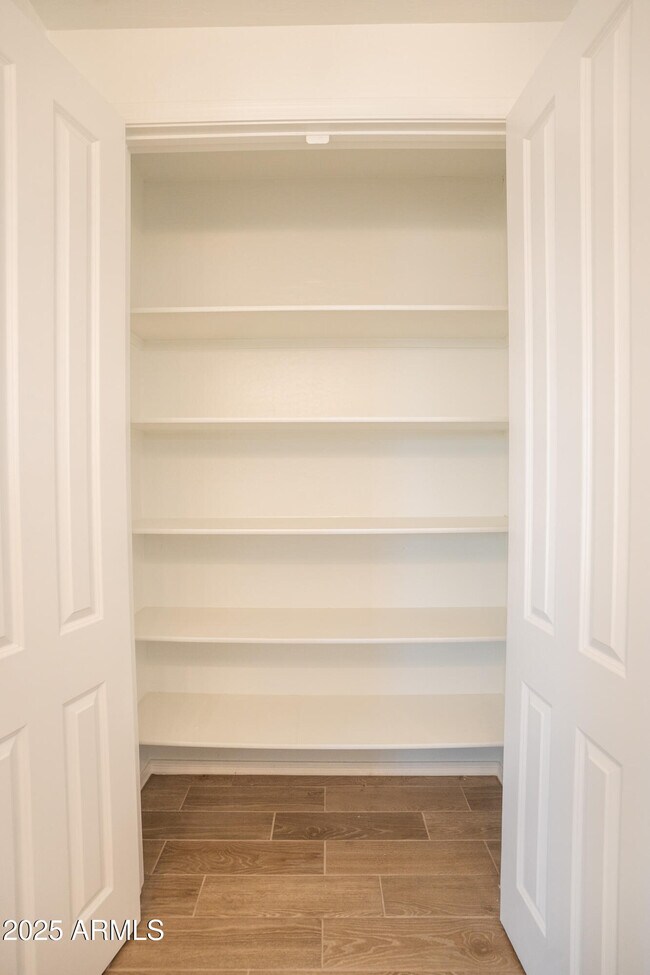 Building Photo - 4368 N Pioneer Dr