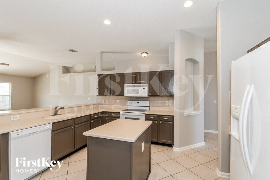 Building Photo - 12880 Kelsey Island Dr