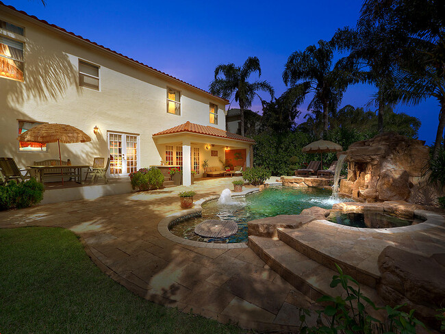 Building Photo - 11461 SW Waldorf Ct