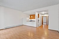 Building Photo - Spacious, Conveniently Located 1-Bed Near OHSU!!