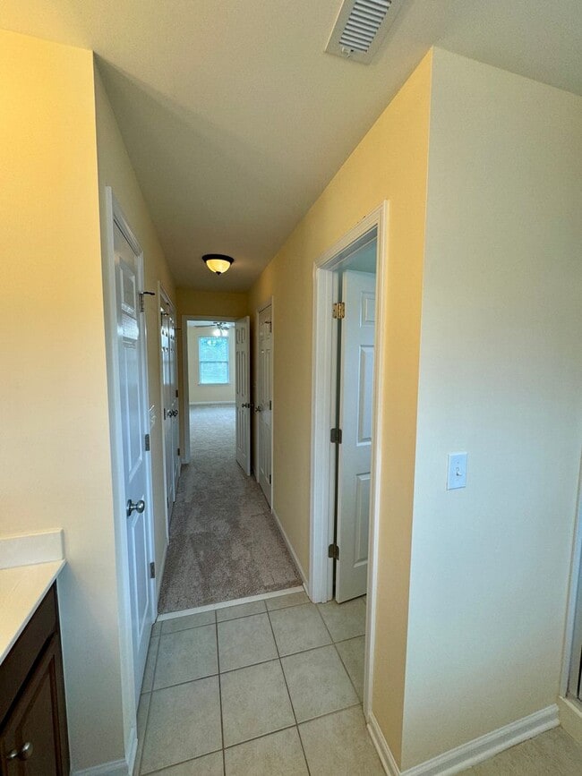 Building Photo - 4BR/3BA Home in Winding Walk