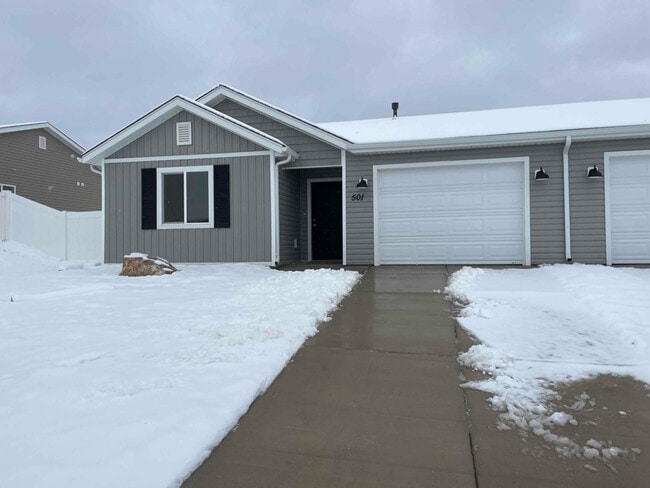 Building Photo - 501 W 2360 N