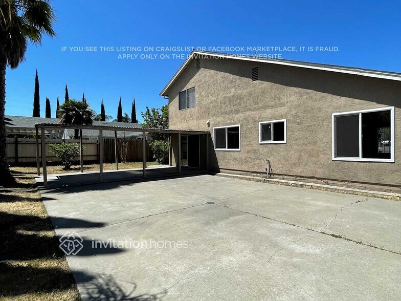 Building Photo - 3489 Chandler Cir