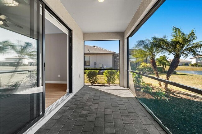 Building Photo - 15719 Islandwalk Ave