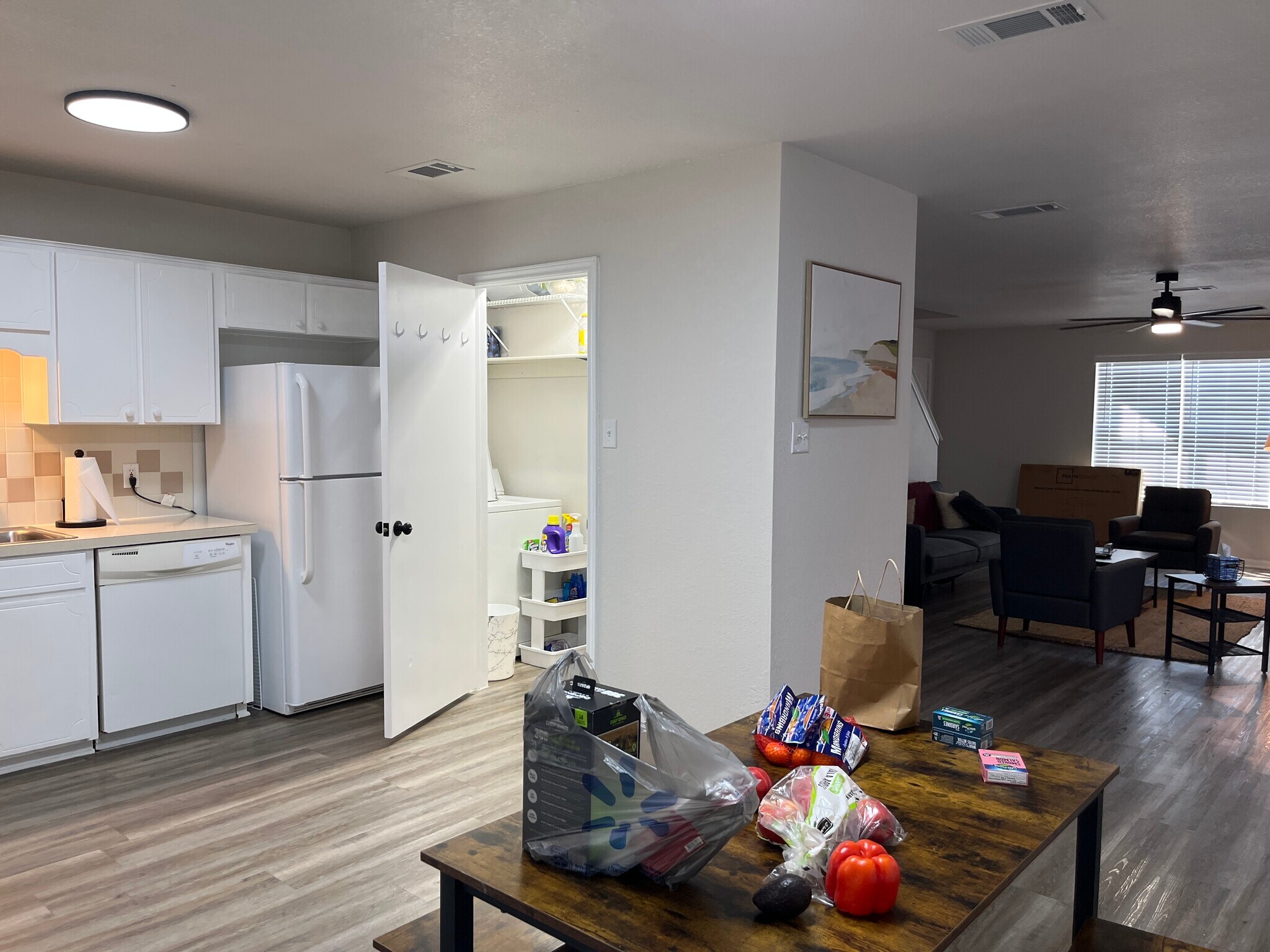 Building Photo - 2812 Cantabrian Dr