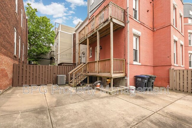 Building Photo - 1819 1st St NW