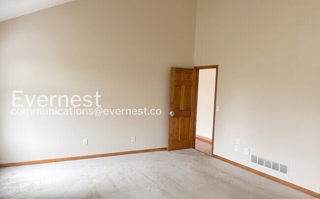 Building Photo - 4369 Houser Dr