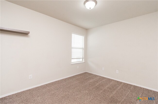Building Photo - 2515 Pintail Loop