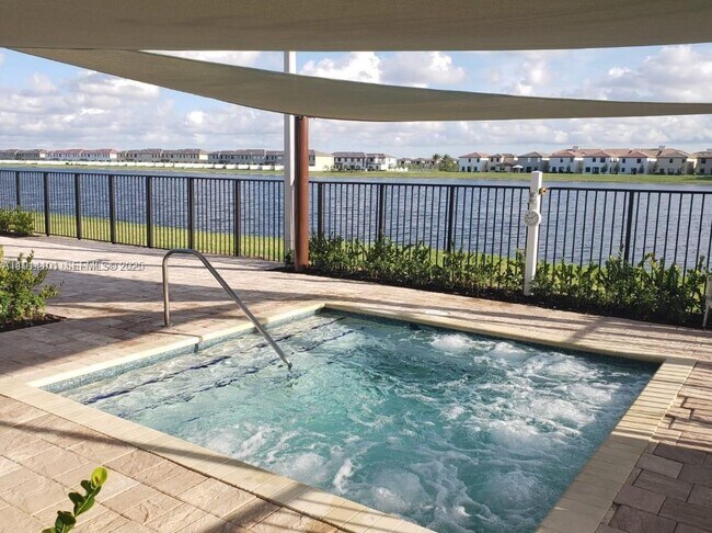 Building Photo - 3310 W 114th Terrace