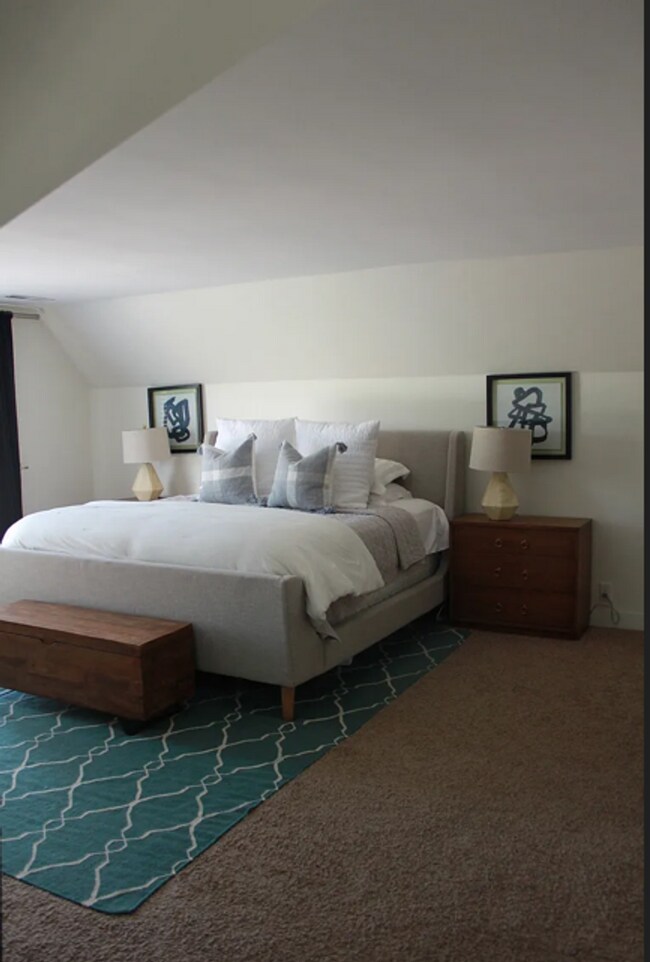 Building Photo - Beautiful 4 Bedroom Home! Pet Friendly