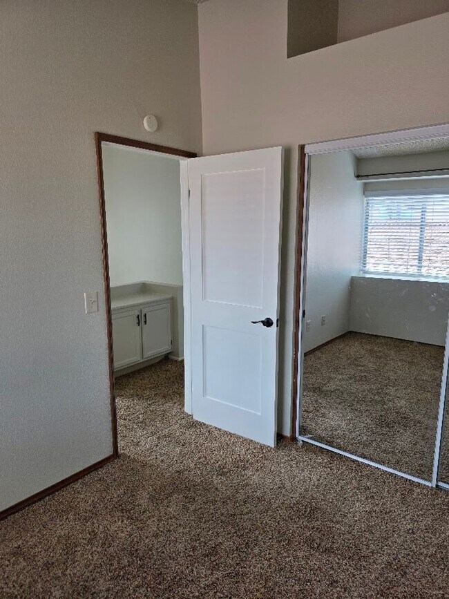 Building Photo - Temecula 3 Bedroom Home with Large Yard!