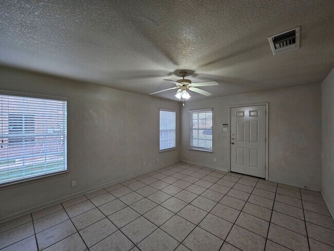 Building Photo - RENT REDUCTION & AVAILABLE NOW!