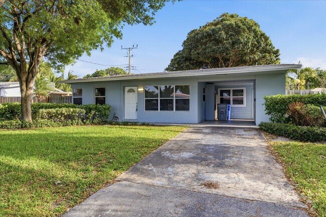 Building Photo - 1510 NE 32nd Pl