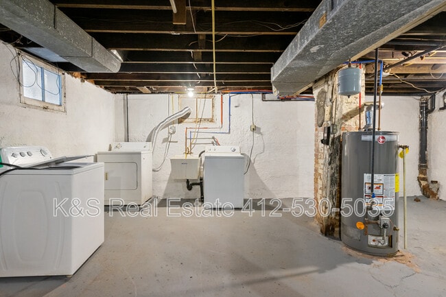 Building Photo - 1406 Hamilton St