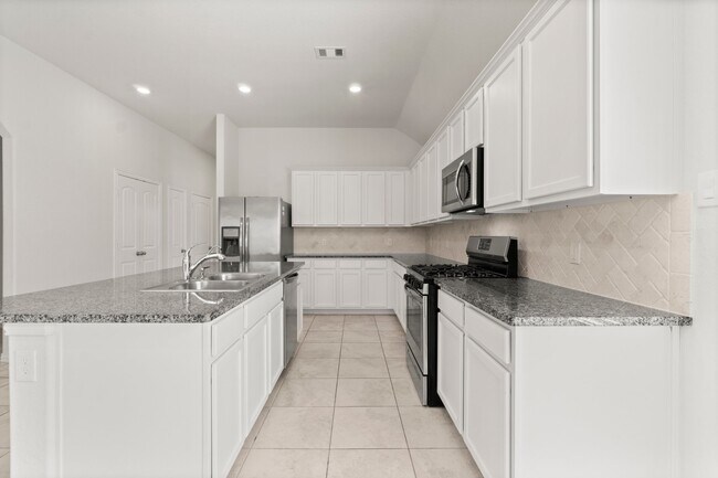 Building Photo - 4234 Green Landing Dr