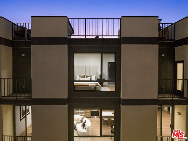Building Photo - 2223 Clifford St