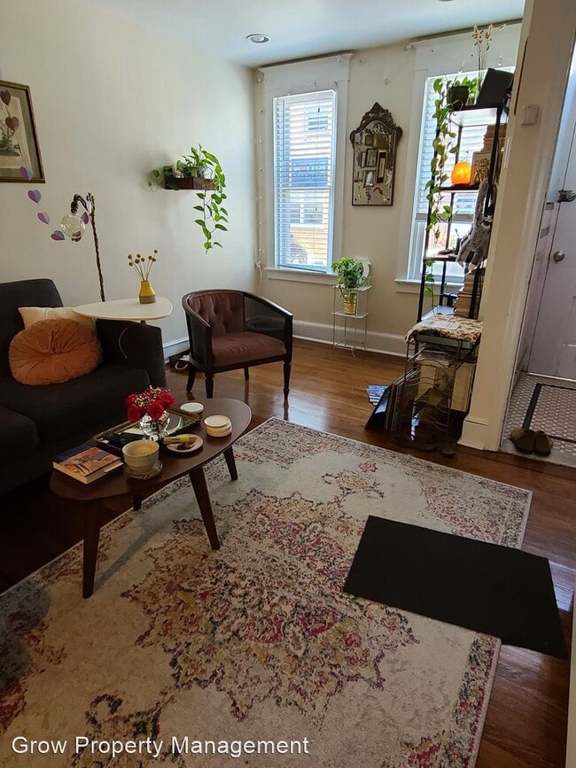 Building Photo - 2 br, 1.5 bath House - 929 Sigel Street