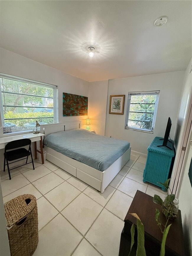 Building Photo - 601 Michigan Ave