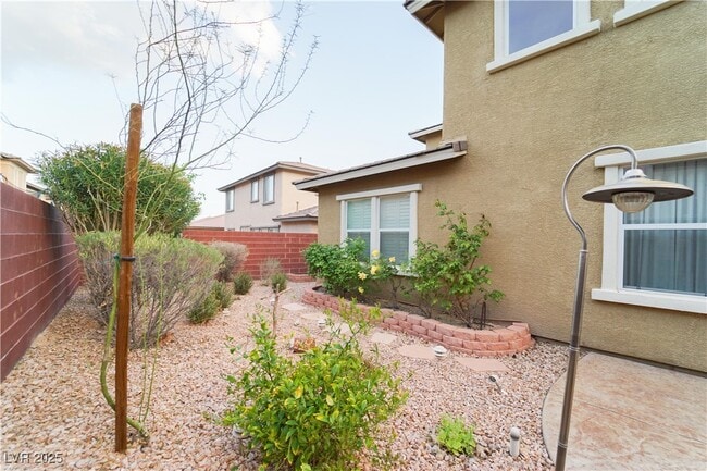 Building Photo - 10376 Timber Star Ln