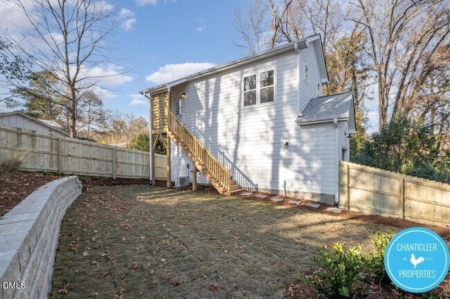 Building Photo - 1407 Sedgefield St