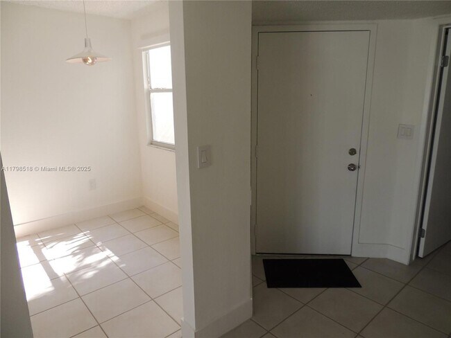 Building Photo - 4864 NW 97th Ct