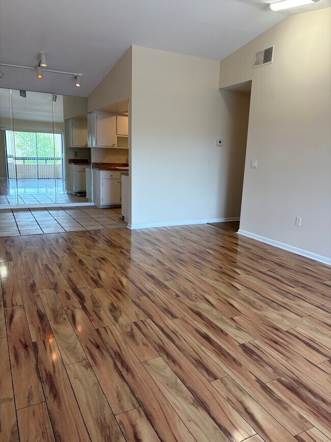 Building Photo - Tamrind Condominium