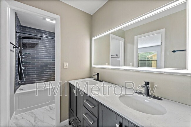 Building Photo - 7616 La Mesita Ct
