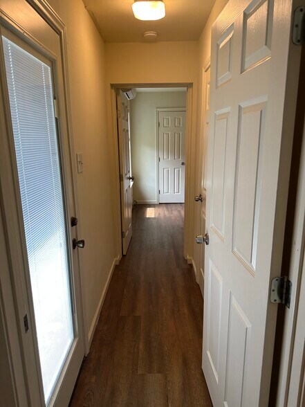 Building Photo - 2602 Oaklawn Ave