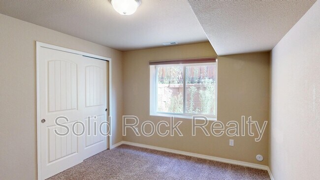 Building Photo - 3821 Reindeer Cir