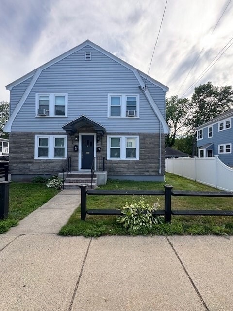 Primary Photo - 350 Jefferson Ave
