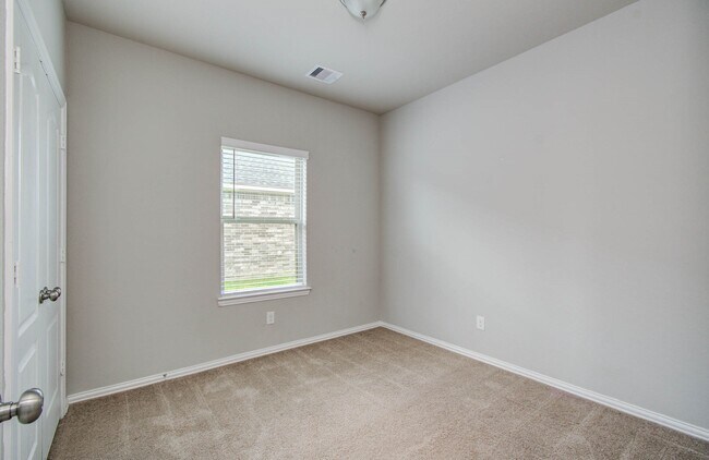 Building Photo - 7427 French Quarter Ct