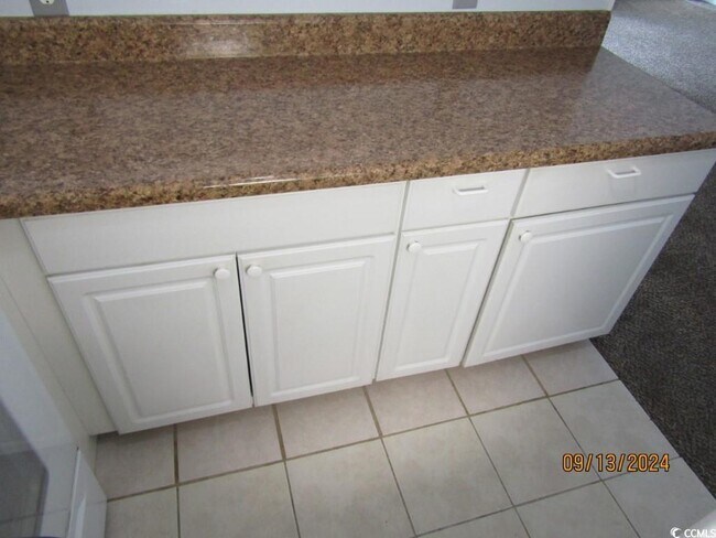 Building Photo - 1500 Cenith Dr