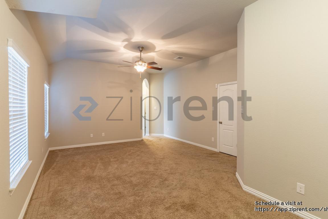 Building Photo - 20020 Rhiannon Ln