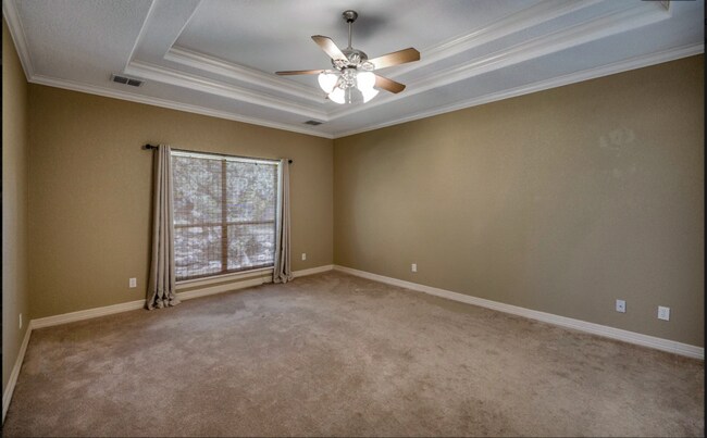 Building Photo - 217 Mecca Dr