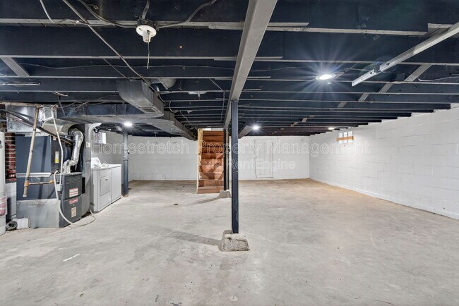 Building Photo - 7137 Garesche Ave