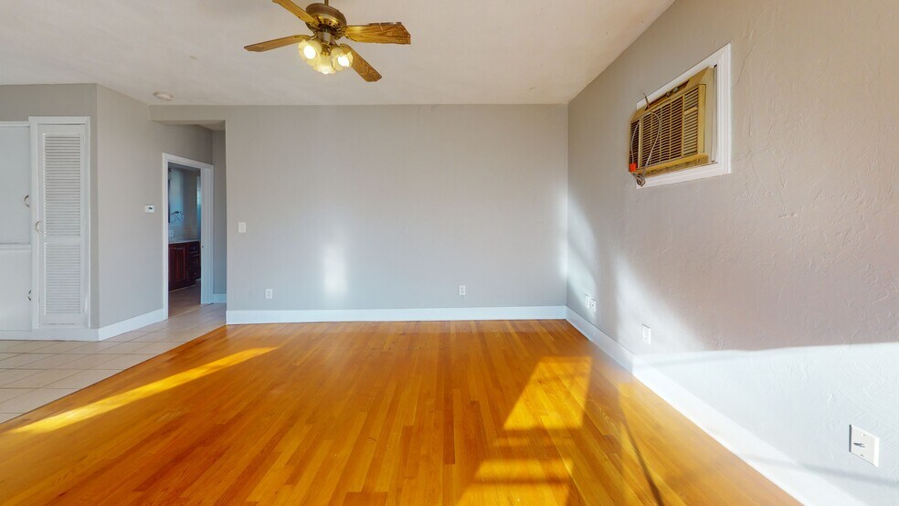 Building Photo - 50 Plymouth St