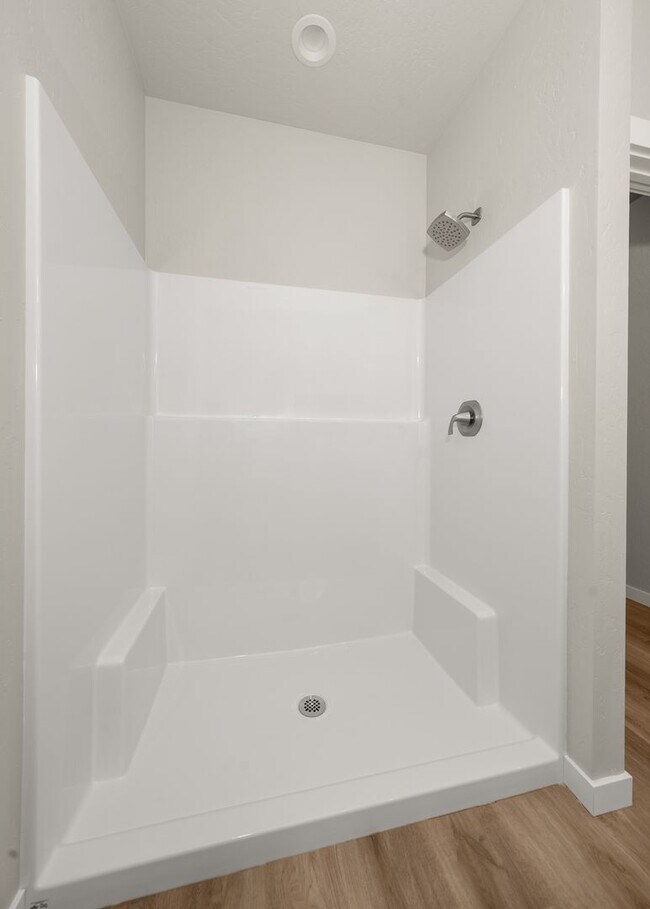 Building Photo - 3BR / 2BA New Construction Low Maintenance...