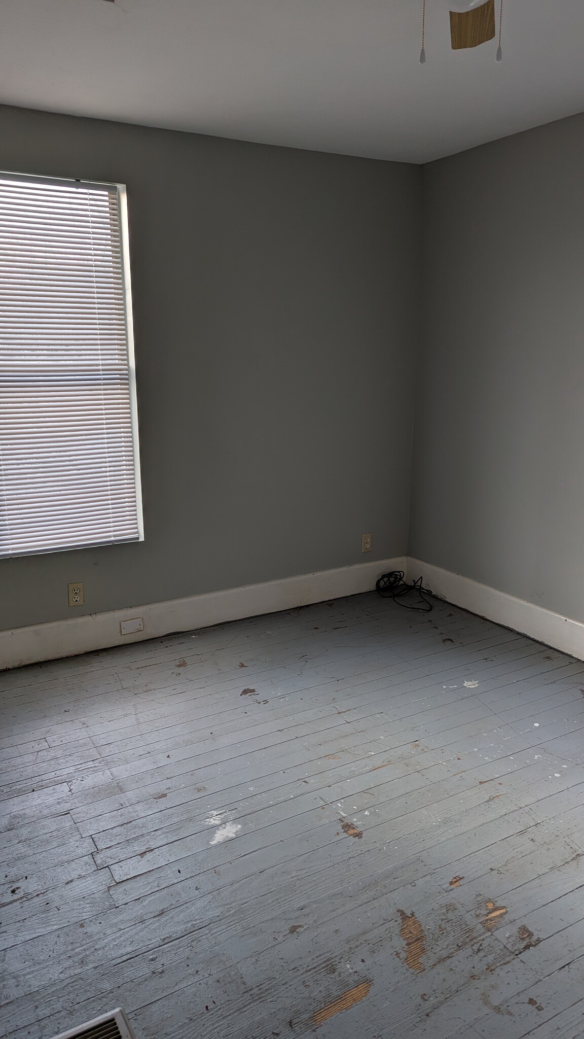 Bedroom 2-1 *Floor is being refinished - 1951 Listravia Ave