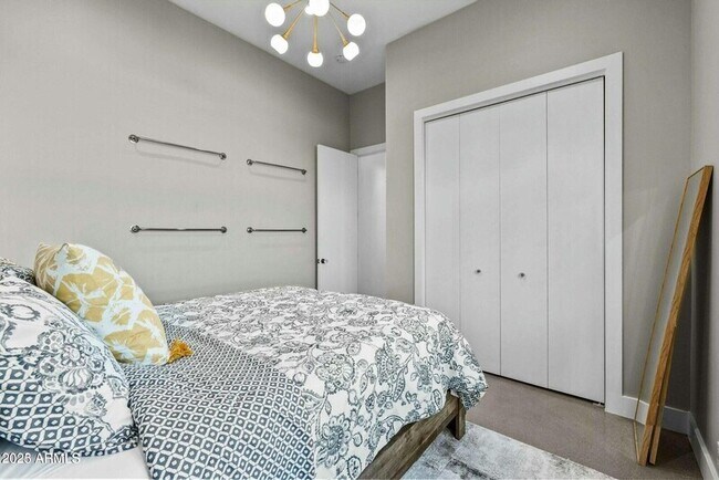 Building Photo - 7861 E Vía Marina