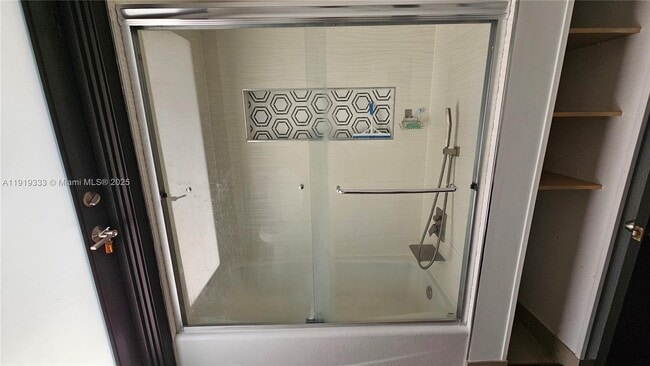 Building Photo - 8004 SW 29th St