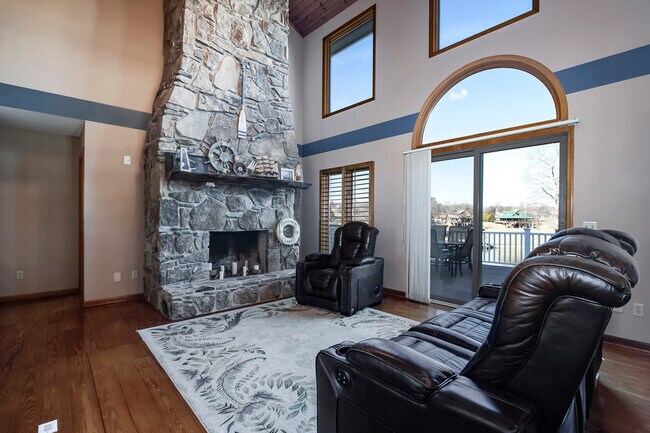 Building Photo - 131 Corn Tassel Shores