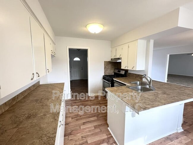 Building Photo - 14171 Wolf Dr